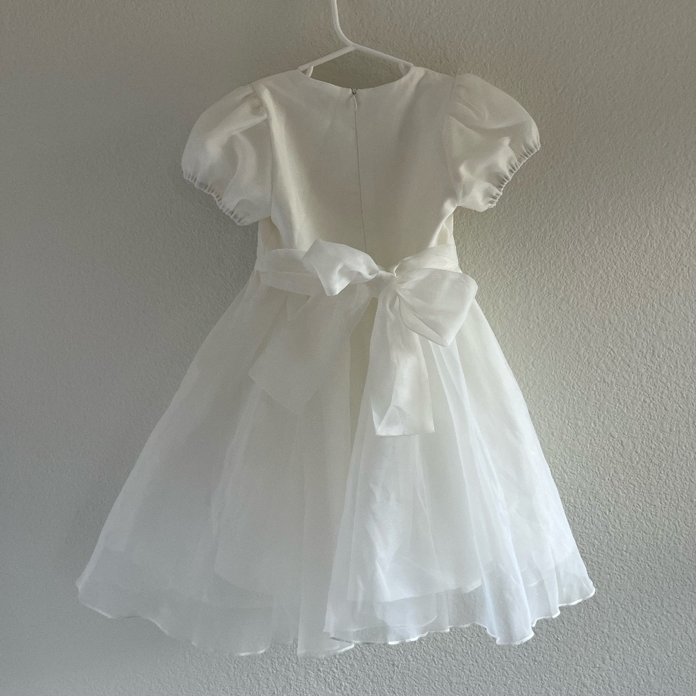 IVY CITY CO | Girls Wedding Flower Girl Cupcake Tulle Dress in White | Size 4/5 - Picture 8 of 13